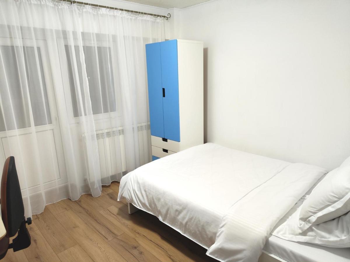 Platinum Apartment - Apartament Cu 3 Camere, 2 Dormitoare, 2 Bai, Bucatarie Complet Utilata, 2 Balcoane Bucureşti Exterior foto