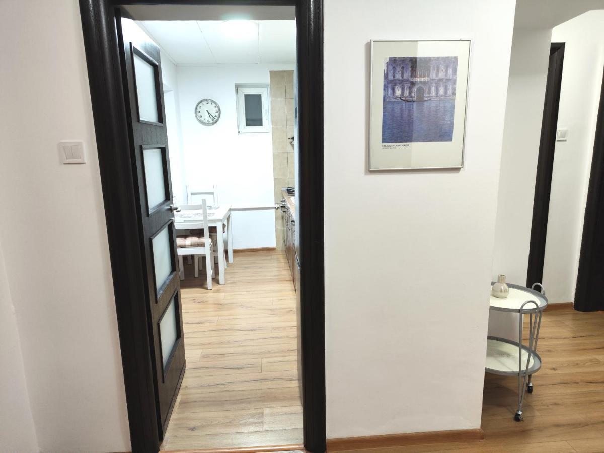 Platinum Apartment - Apartament Cu 3 Camere, 2 Dormitoare, 2 Bai, Bucatarie Complet Utilata, 2 Balcoane Bucureşti Exterior foto