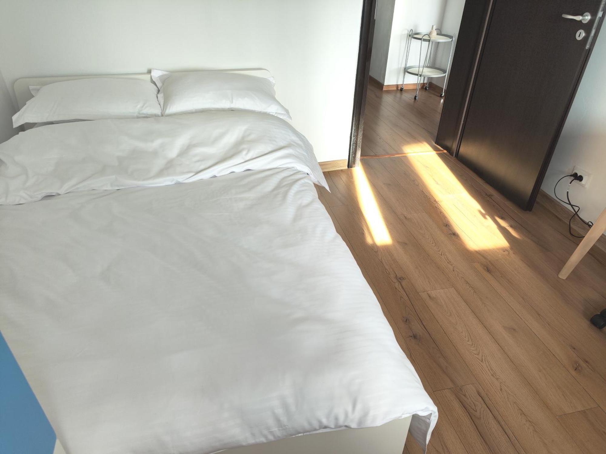 Platinum Apartment - Apartament Cu 3 Camere, 2 Dormitoare, 2 Bai, Bucatarie Complet Utilata, 2 Balcoane Bucureşti Exterior foto