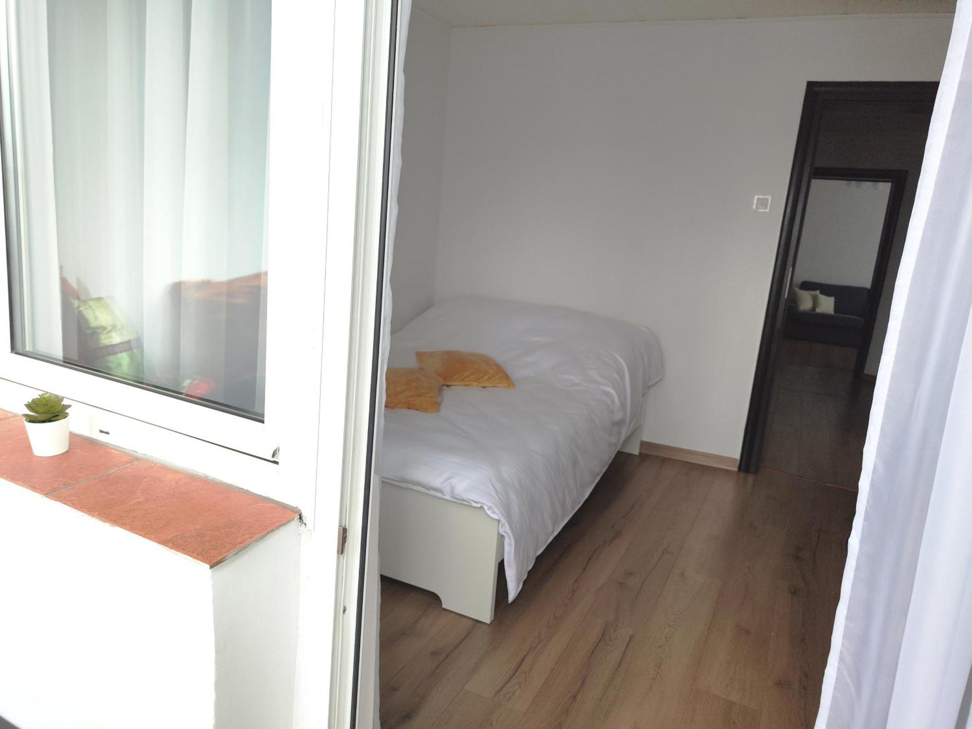 Platinum Apartment - Apartament Cu 3 Camere, 2 Dormitoare, 2 Bai, Bucatarie Complet Utilata, 2 Balcoane Bucureşti Exterior foto
