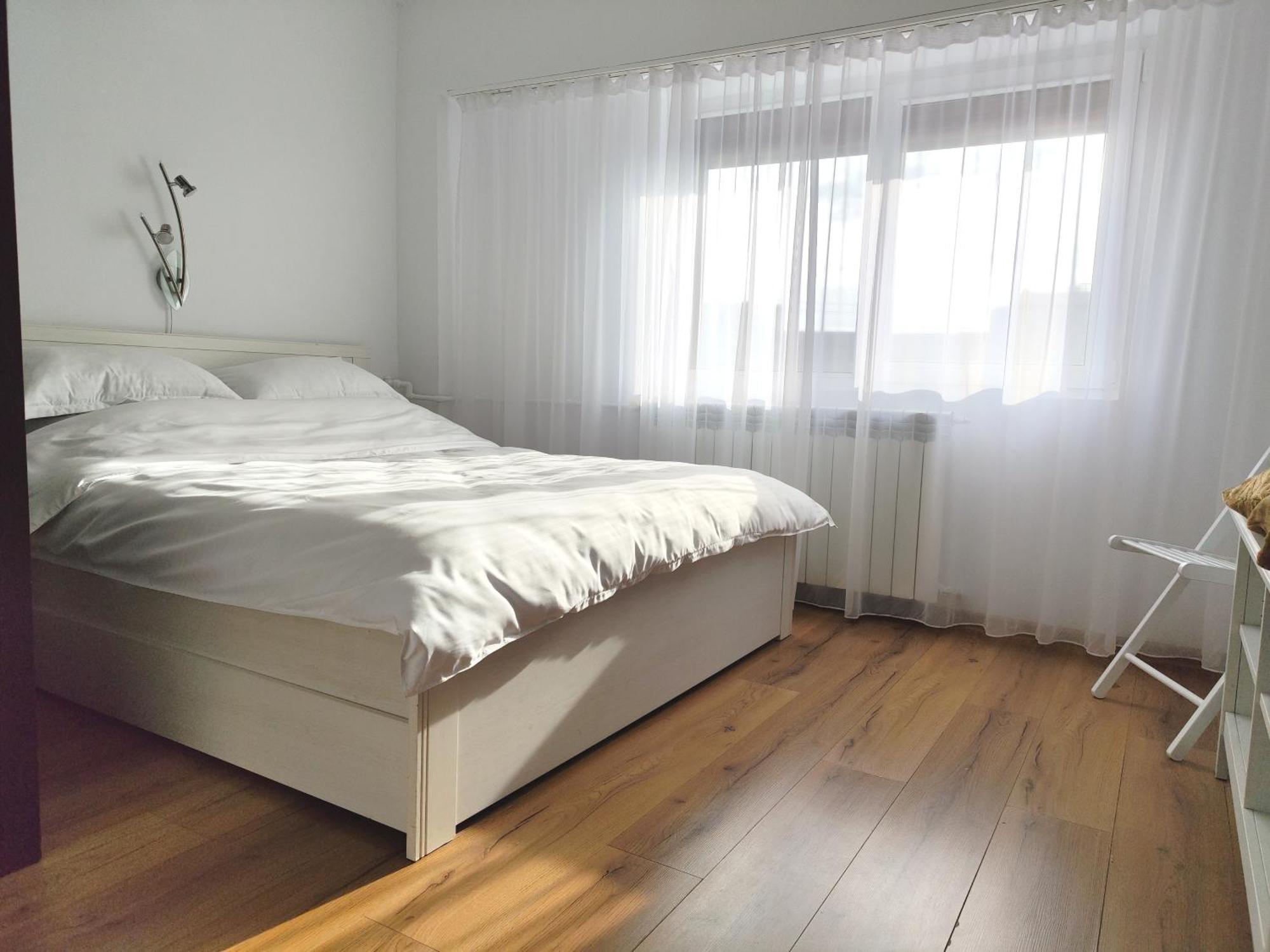 Platinum Apartment - Apartament Cu 3 Camere, 2 Dormitoare, 2 Bai, Bucatarie Complet Utilata, 2 Balcoane Bucureşti Exterior foto