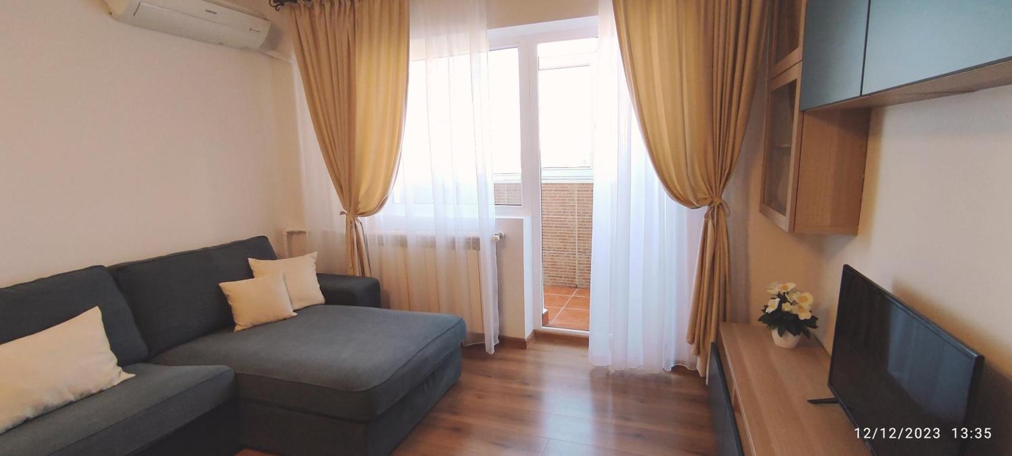Platinum Apartment - Apartament Cu 3 Camere, 2 Dormitoare, 2 Bai, Bucatarie Complet Utilata, 2 Balcoane Bucureşti Exterior foto