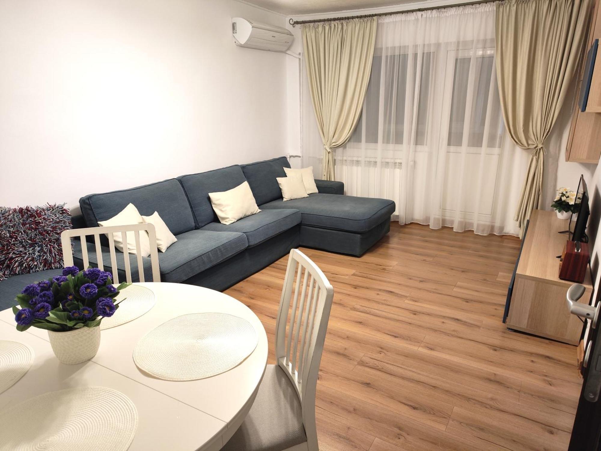 Platinum Apartment - Apartament Cu 3 Camere, 2 Dormitoare, 2 Bai, Bucatarie Complet Utilata, 2 Balcoane Bucureşti Exterior foto