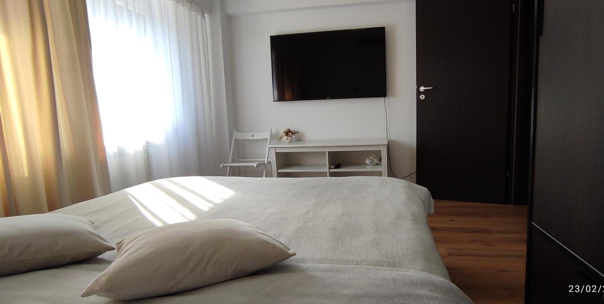 Platinum Apartment - Apartament Cu 3 Camere, 2 Dormitoare, 2 Bai, Bucatarie Complet Utilata, 2 Balcoane Bucureşti Exterior foto